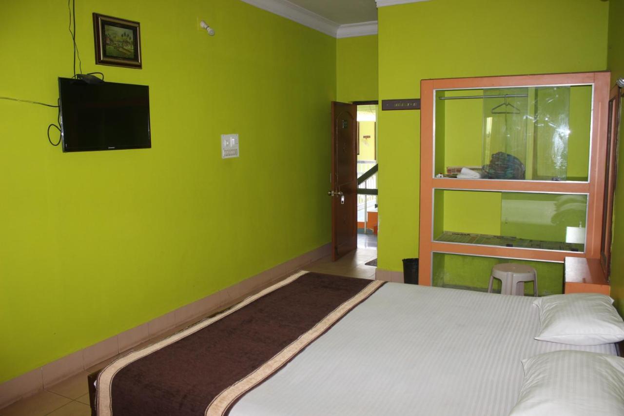 Hotel Lake Queen Rambha Esterno foto