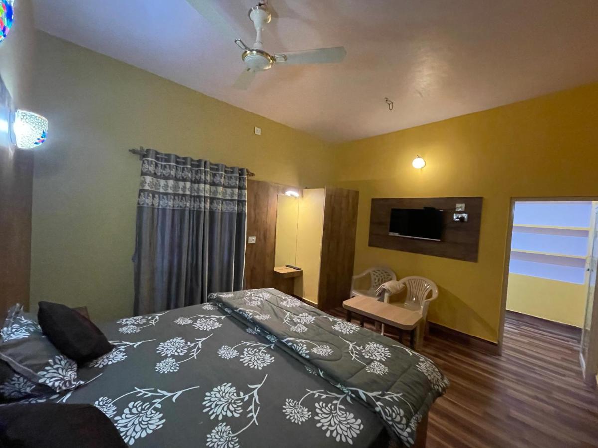Hotel Lake Queen Rambha Esterno foto